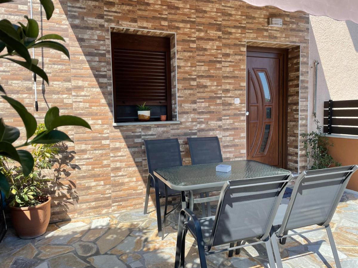 فيلا Felicia'S House أغريا المظهر الخارجي الصورة